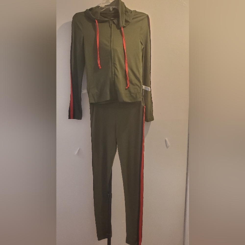 NNT Absolutely ❤ it S two-piece olive green track suit with red and black stripe